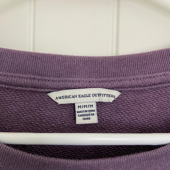 EUC | American Eagle women’s simple solid colored crewneck — medium - Picture 3 of 6